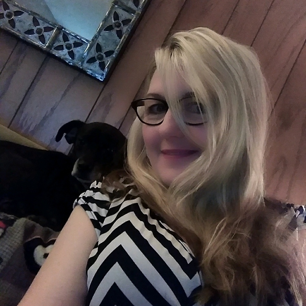 Meet your Posher, Lisa